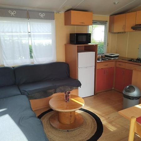 Mobil-Home Coin De Paradis En Cote D'Opale Sur Terrain Prive Et Sa Caravane Hermelinghen 外观 照片